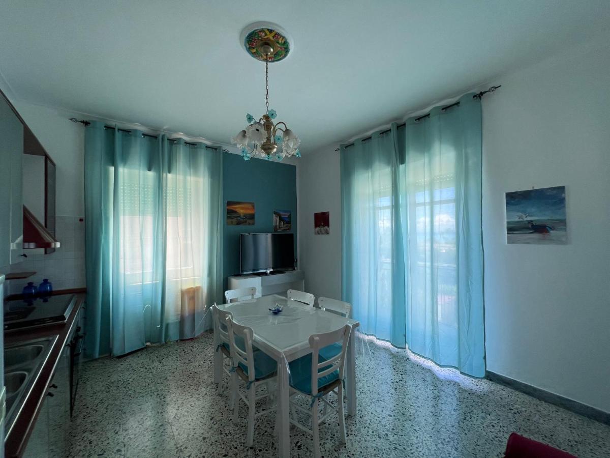 Amelia A Mare Apartment เปาลา ภายนอก รูปภาพ